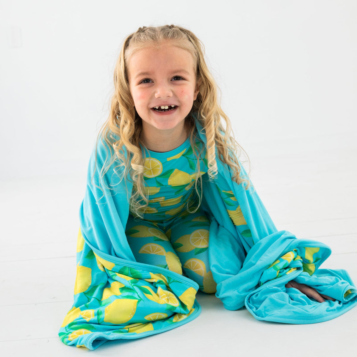 Blue Sunny Citrus Large Cloud Blanket®